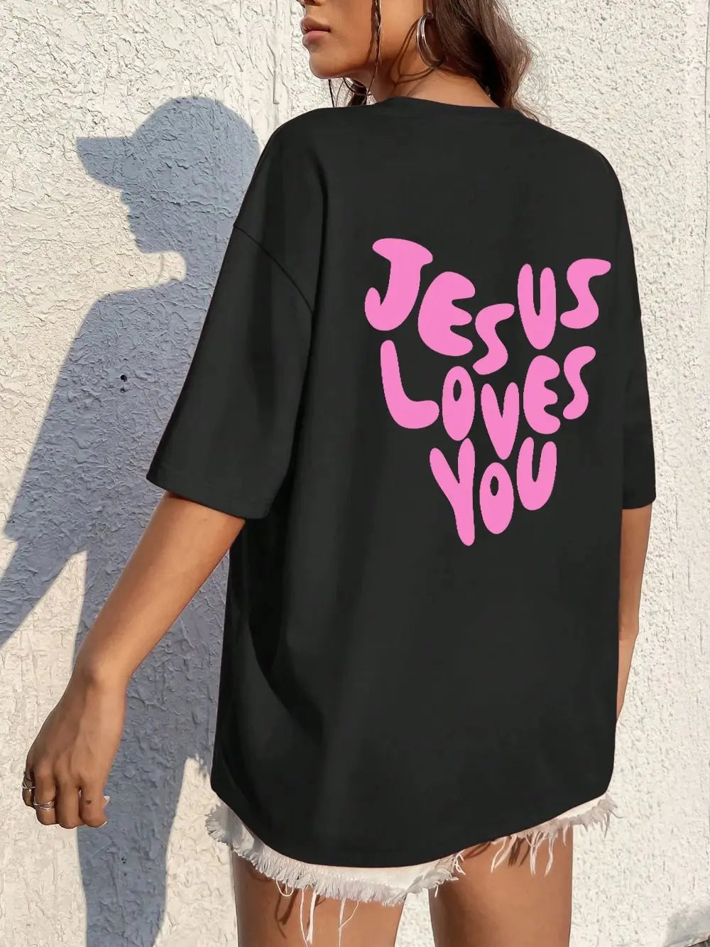 T-Shirt "Jesus loves you"